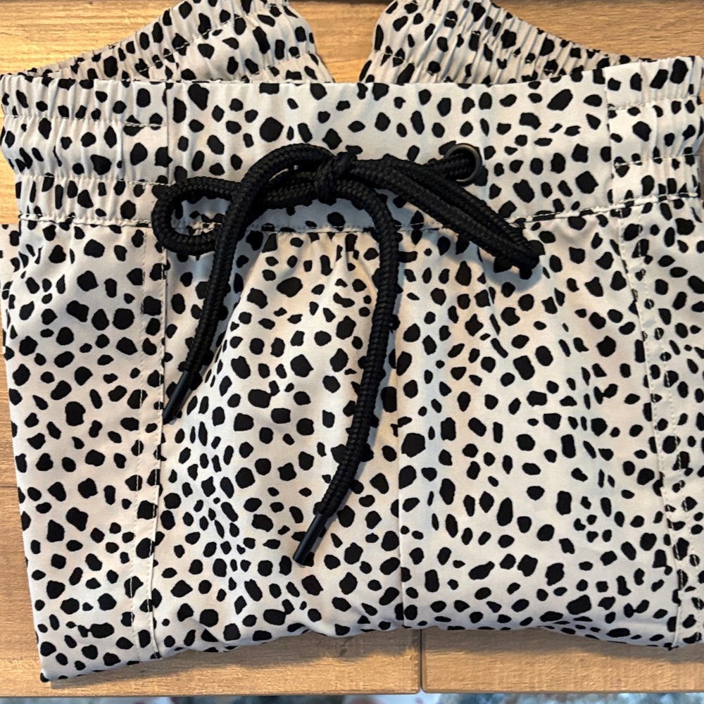 Lou & Grey Black and White Speckled Athletic Shorts